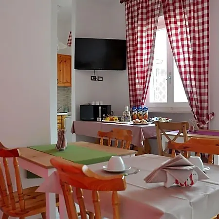 Sara Mare Bed & Breakfast 3*