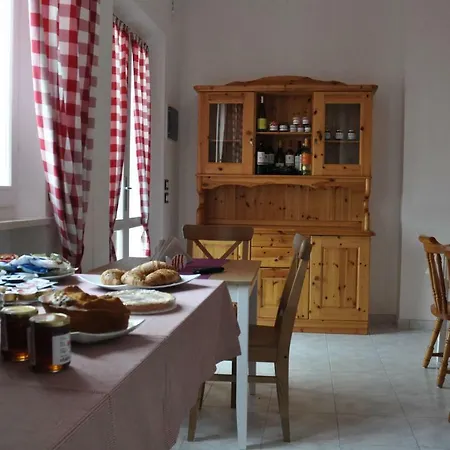 B&B Sara Mare 마르첼리