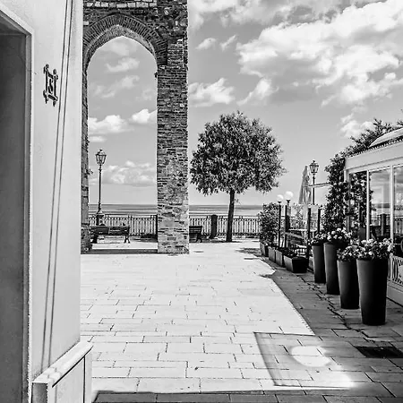 B&B Sara Mare 마르첼리